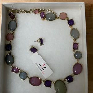Beautiful Isaac Mizrahi necklace & earrings set